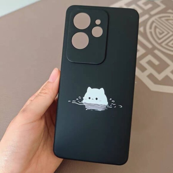 Simple Soft Case with Cute Design - Picture 2 of 2